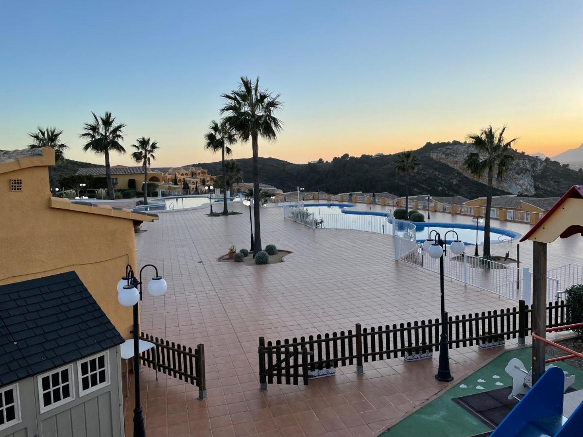 Apartamento Tranquility, Sun, Breathtaking Views & 7 Minutes Drive To Sea Benitachell Exterior foto